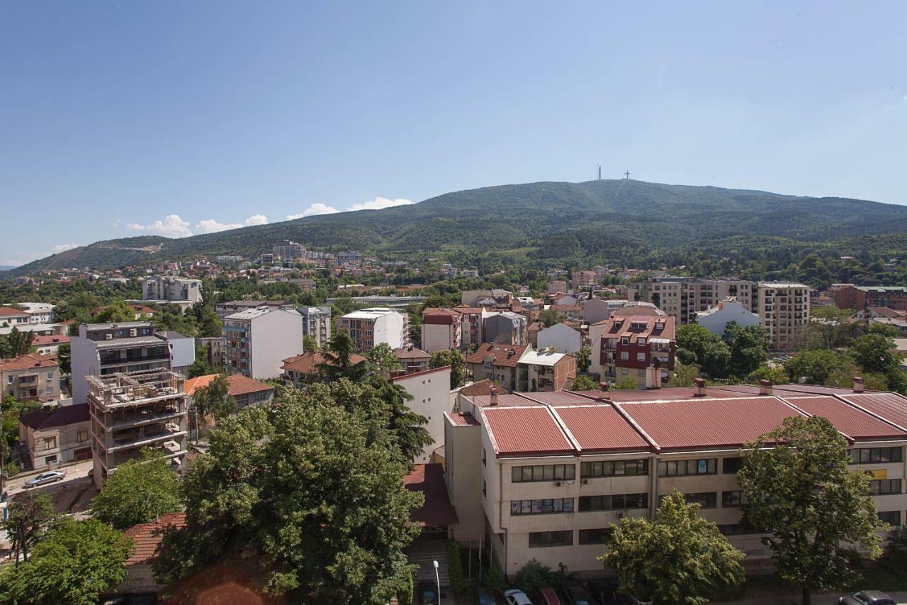 White Apartment Skopje Esterno foto