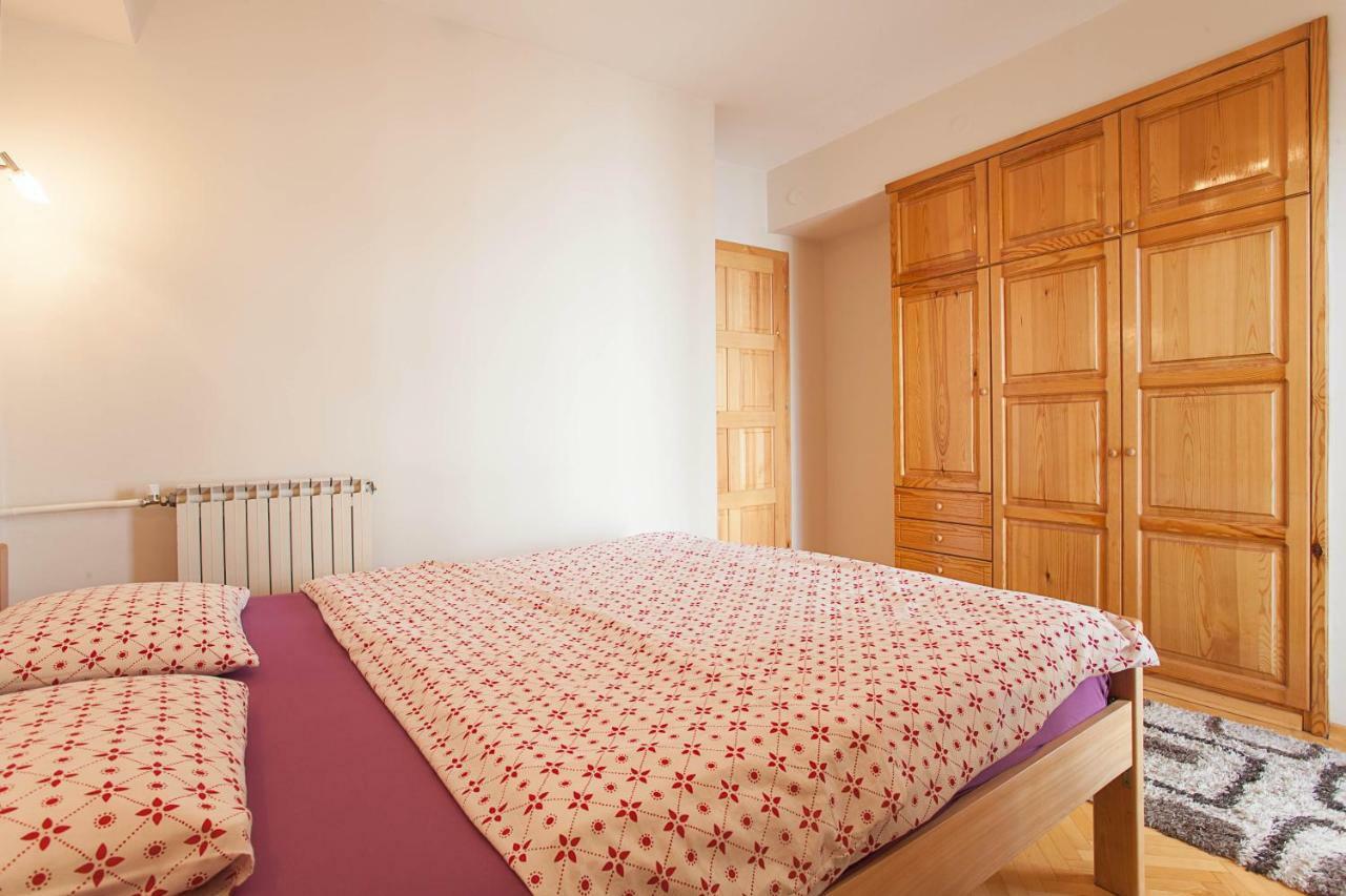 White Apartment Skopje Esterno foto
